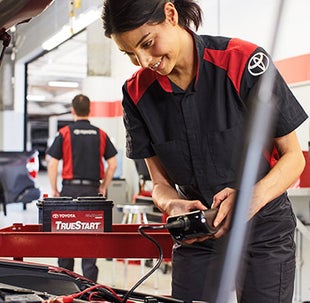 Service Center | Bommarito Toyota in Hazelwood MO