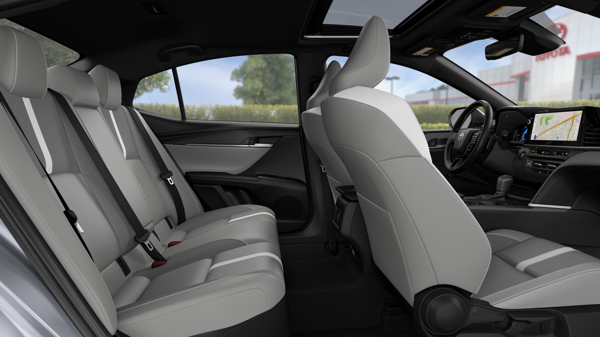 2027 Toyota Camry SE AWD
