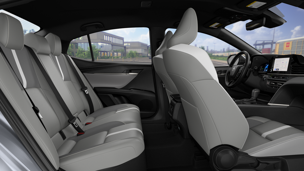 2027 Toyota Camry SE AWD