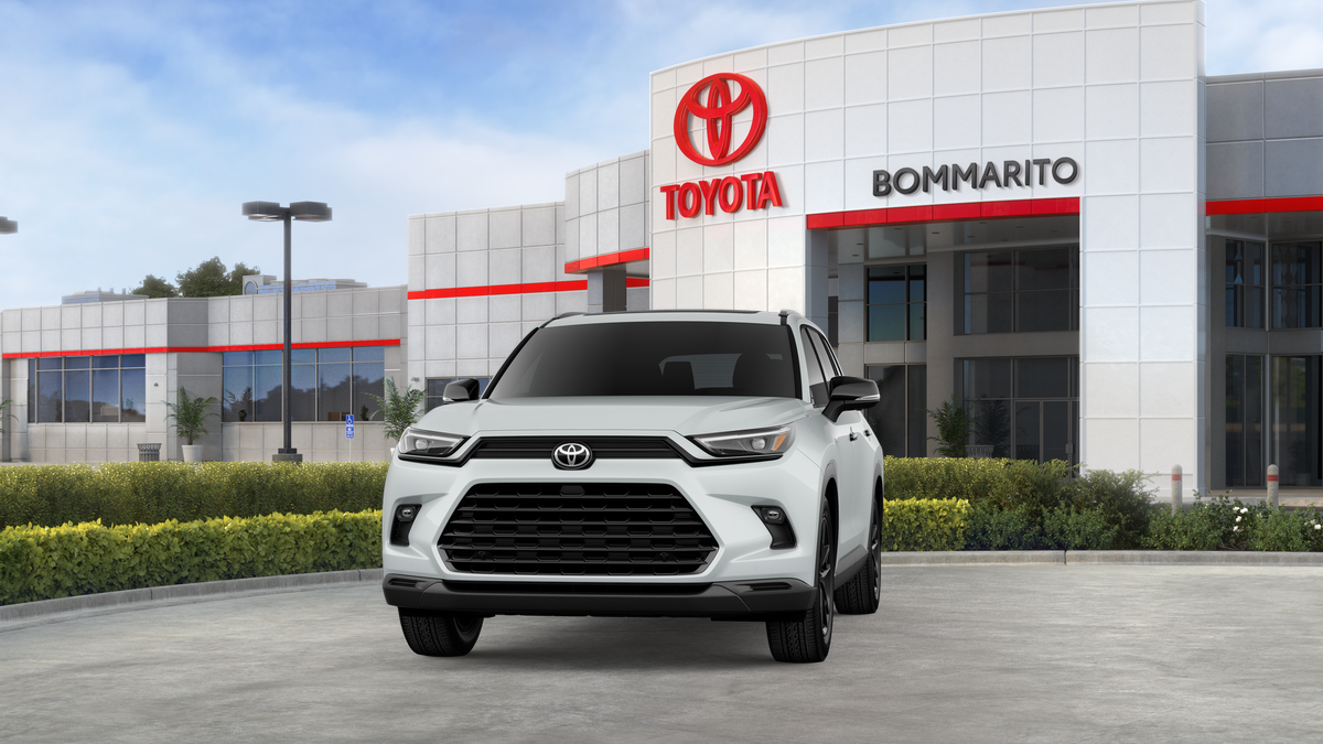 2026 Toyota Grand Highlander Hybrid Nightshade