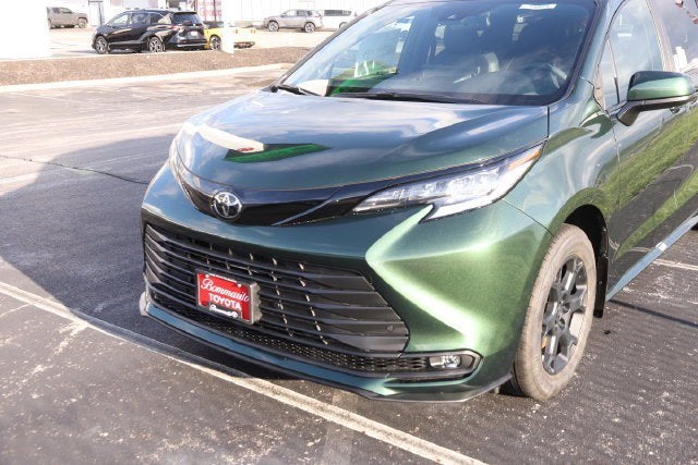2026 Toyota Sienna Woodland Edition