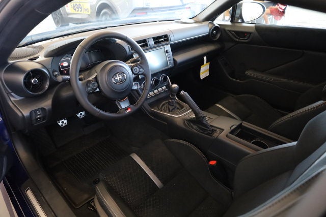 2026 Toyota GR86 Premium MT