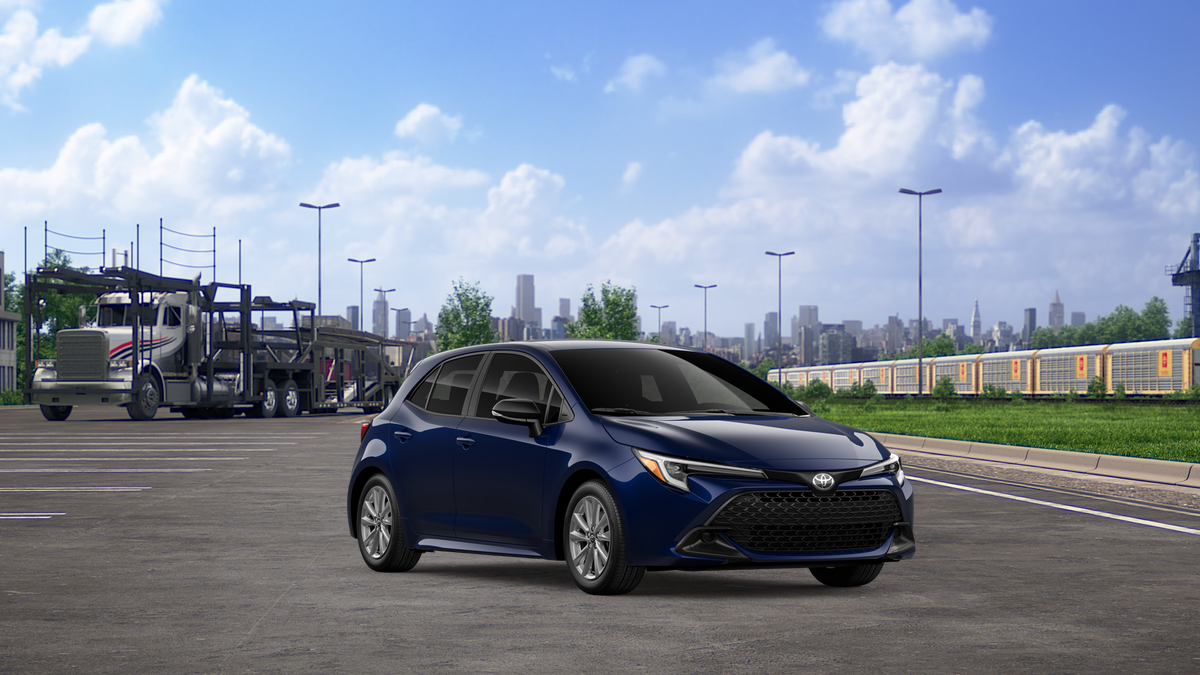 2027 Toyota Corolla Hatchback SE