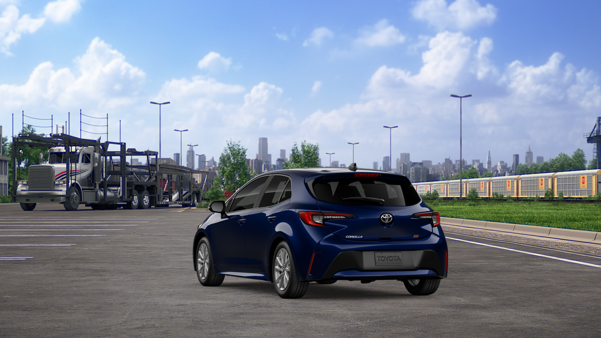 2027 Toyota Corolla Hatchback SE