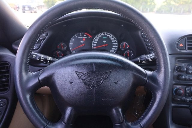 2004 Chevrolet Corvette 2dr Convertible