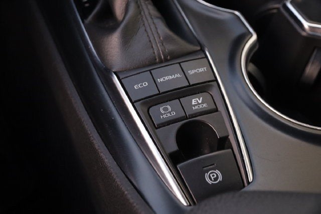2019 Toyota Camry Hybrid XLE