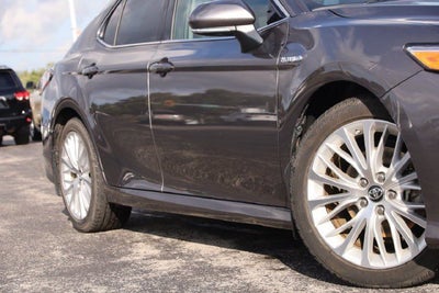2019 Toyota Camry Hybrid XLE