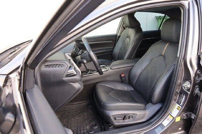 2019 Toyota Camry Hybrid XLE