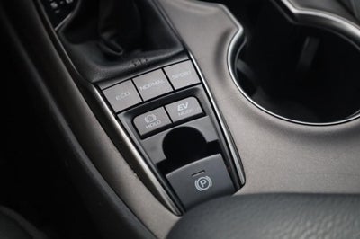2023 Toyota Camry Hybrid SE CVT (Natl)