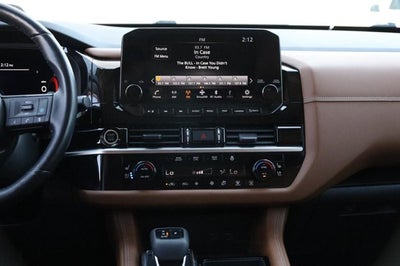 2023 Nissan Pathfinder Platinum