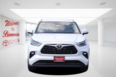 2022 Toyota Highlander LE