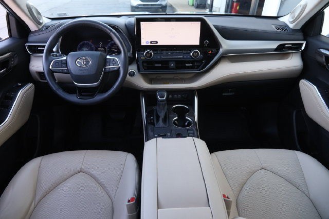 2024 Toyota Highlander Platinum