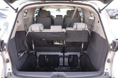 2024 Toyota Sienna LE