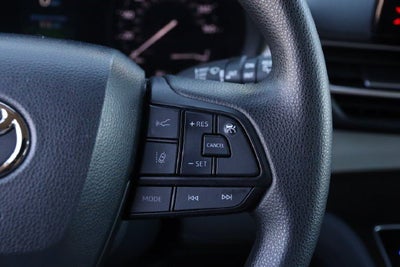 2024 Toyota Sienna LE