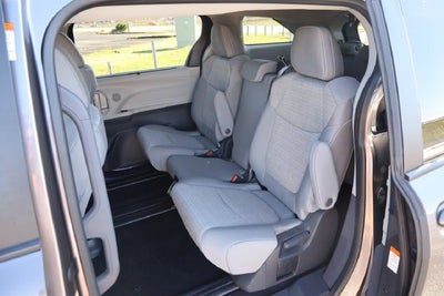 2024 Toyota Sienna LE