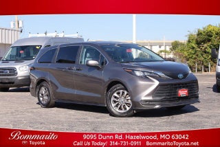 2024 Toyota Sienna LE