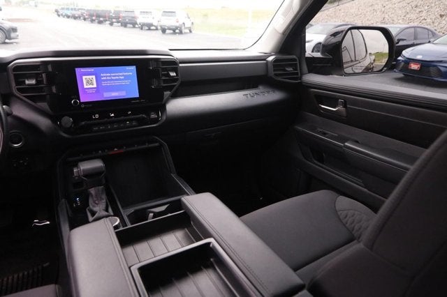 2024 Toyota Tundra 4WD SR5