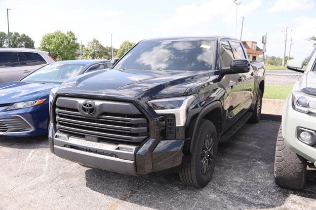 2024 Toyota Tundra 4WD SR5