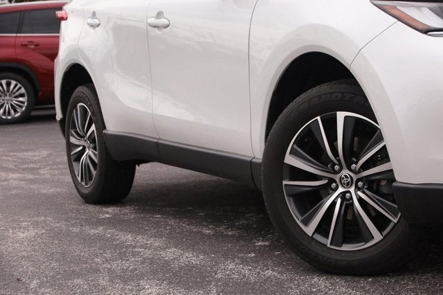 2023 Toyota Venza LE