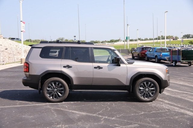 2026 Toyota Land Cruiser 4WD (Natl)