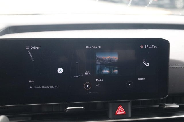 2025 Kia Carnival LXS