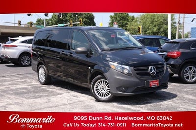 2023 Mercedes-Benz Metris Passenger Van Standard Roof 126" Wheelbase