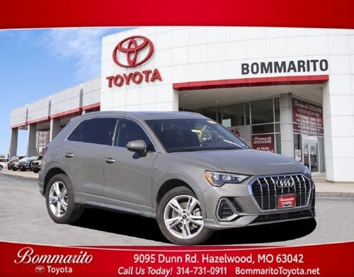 2022 Audi Q3 S line Premium