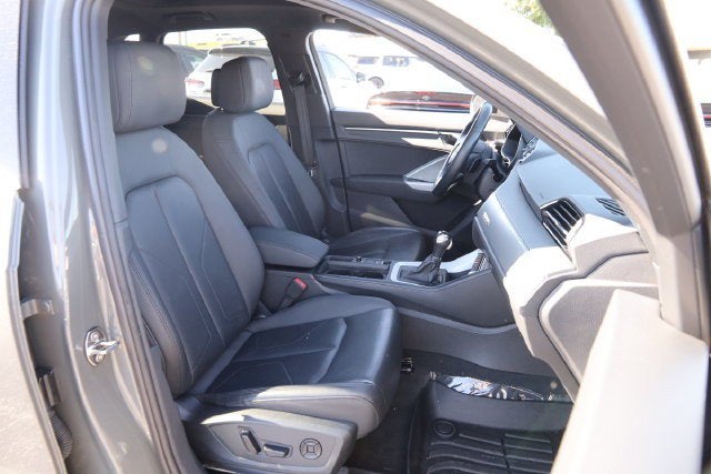 2022 Audi Q3 S line Premium