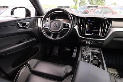 2021 Volvo XC60 R-Design